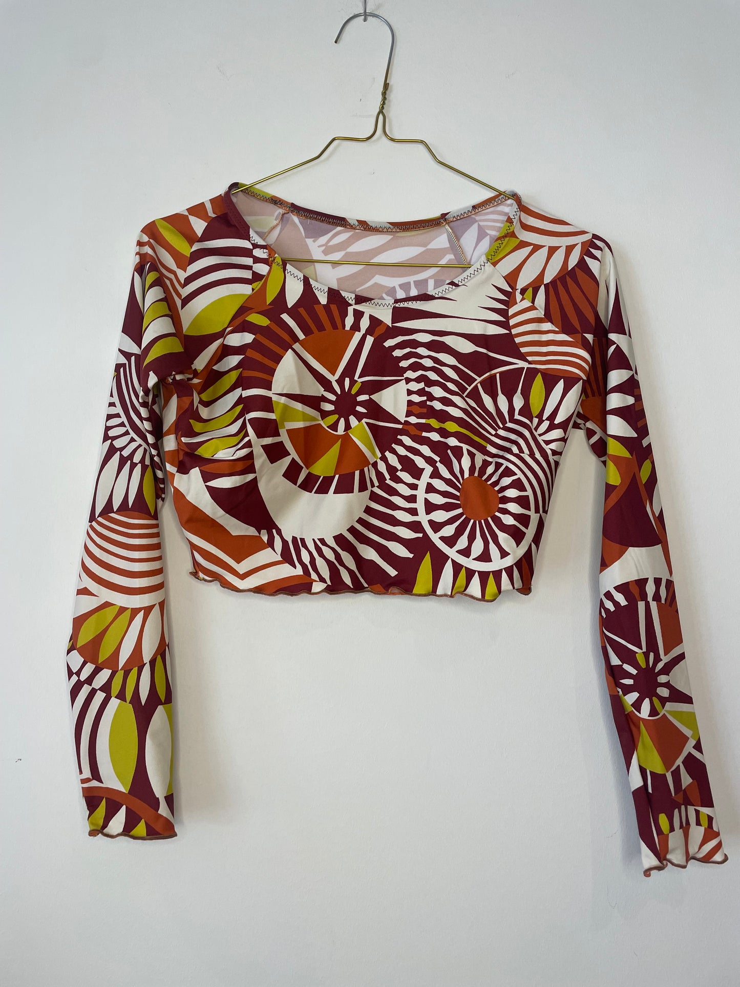 cropped rash guard : size XS tan rika tiki