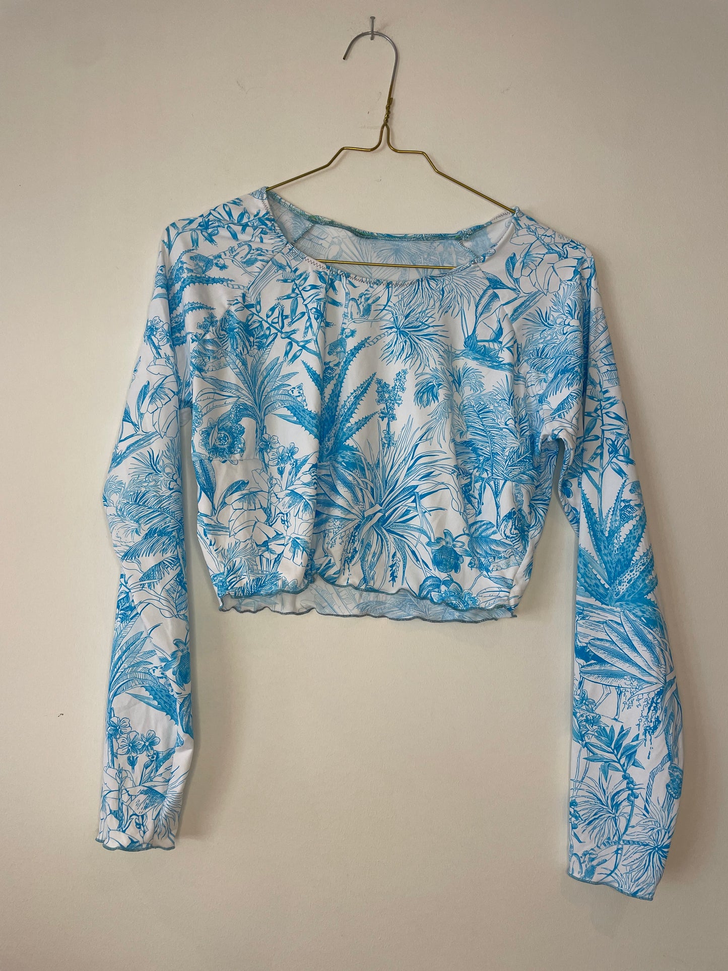 cropped rash guard : size S victorian summer