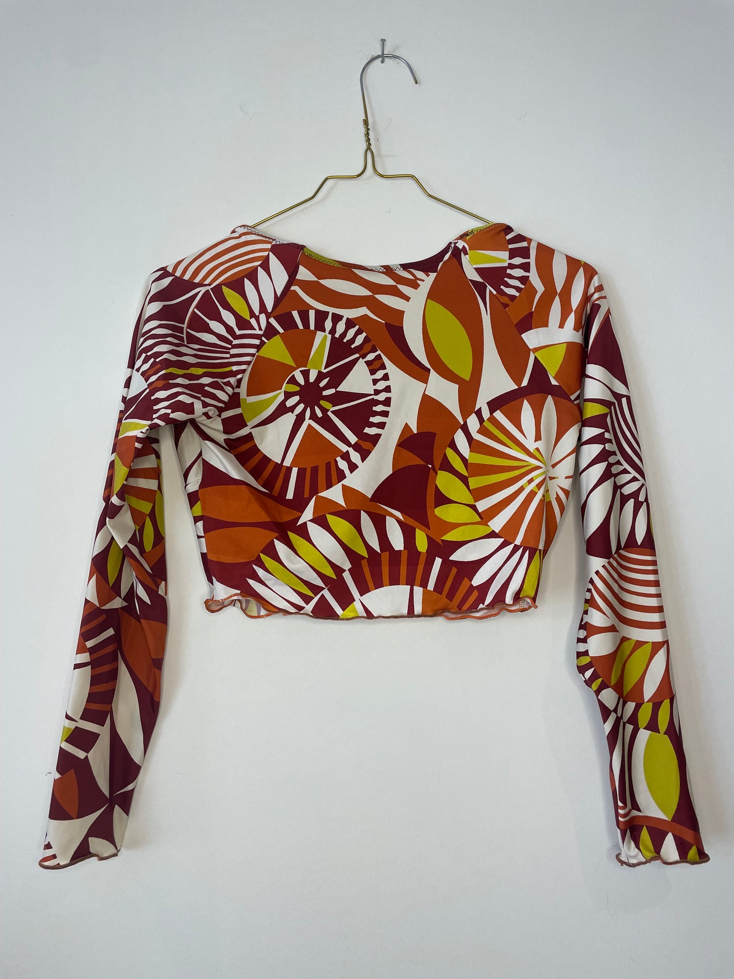 cropped rash guard : size XS tan rika tiki