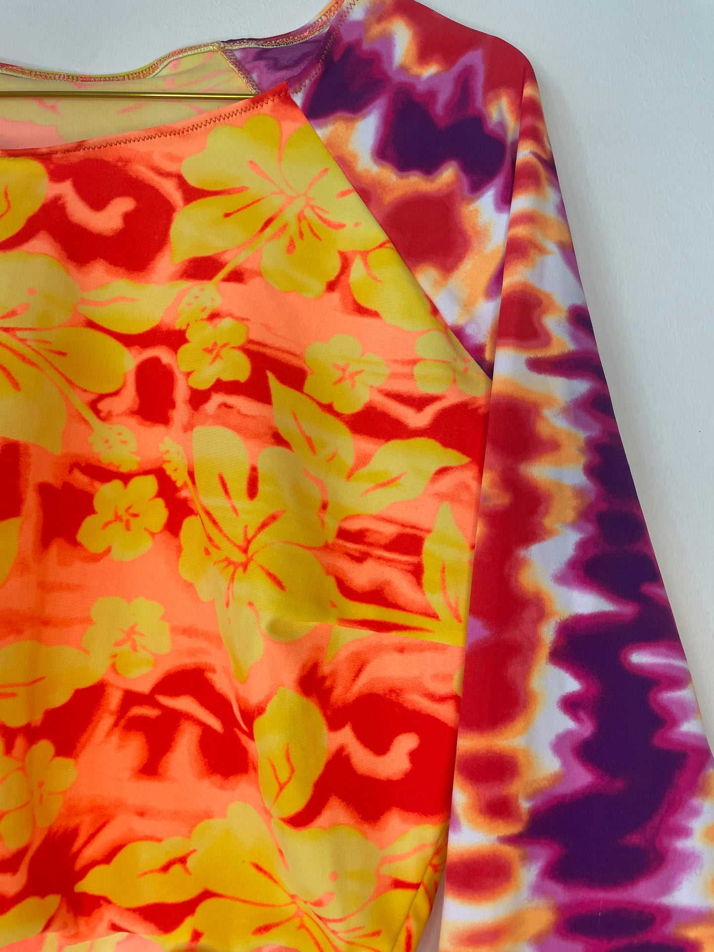 cropped rash guard : size M roxy piko vibe